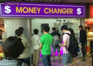 Long queues at Crante Money Changer